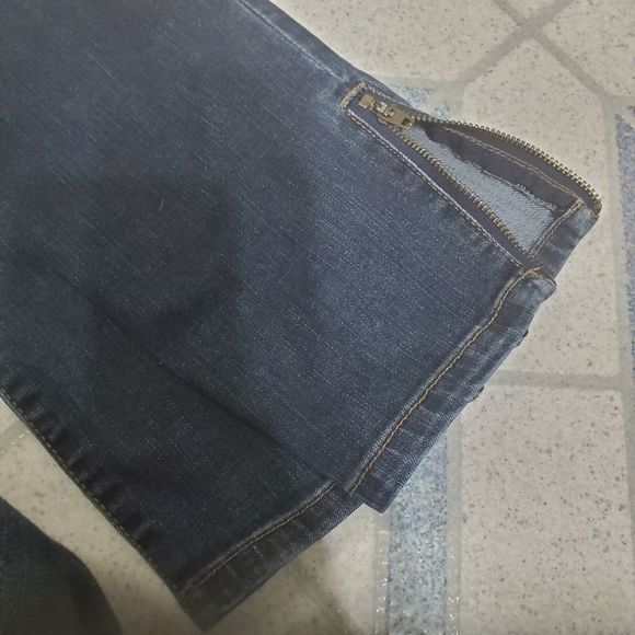 Wild Blue Size 7 Distressed skinny jeans by e - Picture 7 of 8